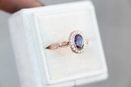 Crown of thorns with oval lab alexandrite