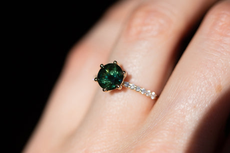 The Arya with green sapphire