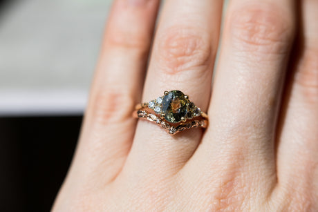 Chevron leaf diamond wedding band