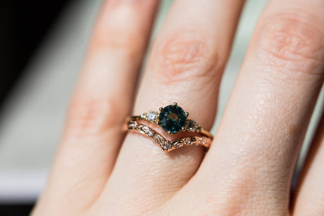 Chevron leaf diamond wedding band