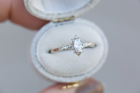 Midsummer Petite setting with marquise center and champagne diamonds