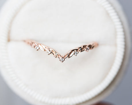Chevron leafy diamond wedding band