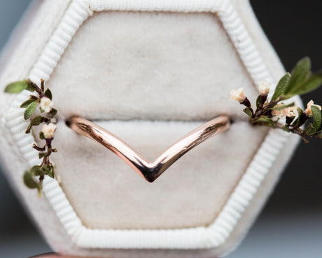 Chevron 14k gold wedding band